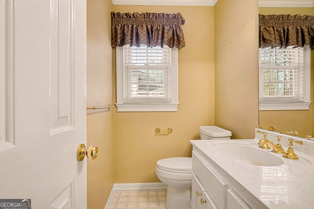 8566 Shoreline Drive, Jonesboro, GA 30236