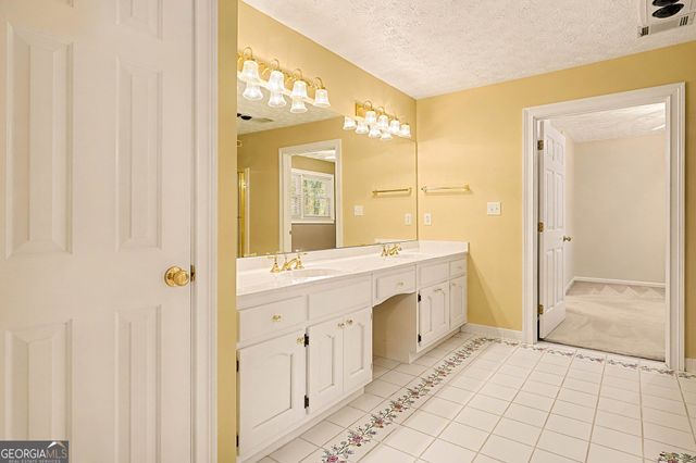 8566 Shoreline Drive, Jonesboro, GA 30236