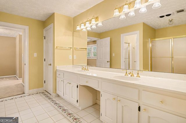 8566 Shoreline Drive, Jonesboro, GA 30236