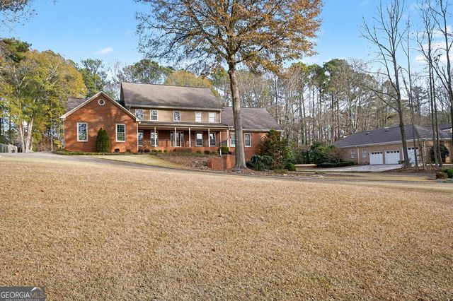 8566 Shoreline Drive, Jonesboro, GA 30236