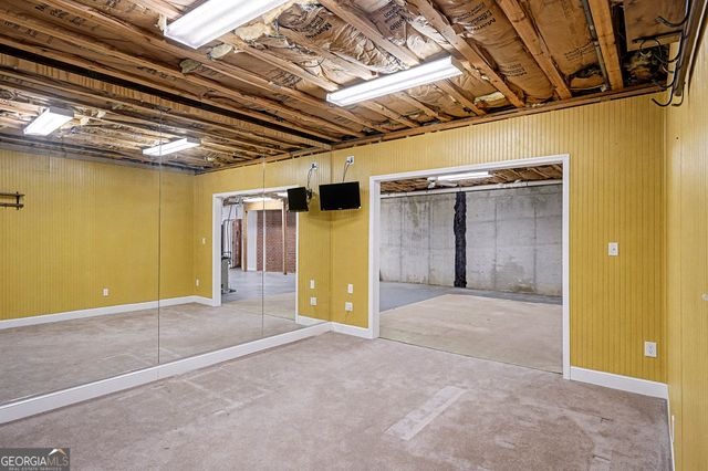 8566 Shoreline Drive, Jonesboro, GA 30236
