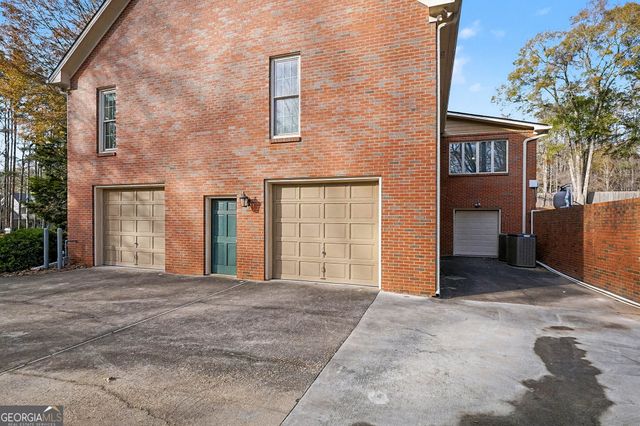 8566 Shoreline Drive, Jonesboro, GA 30236
