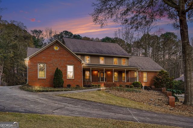 8566 Shoreline Drive, Jonesboro, GA 30236