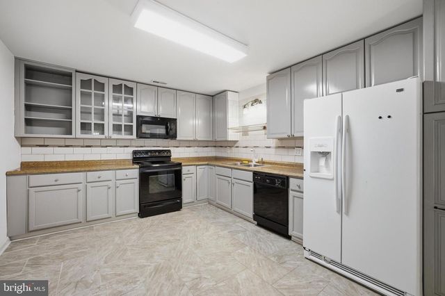 3592 WATER BIRCH CT, Woodbridge, VA 22192
