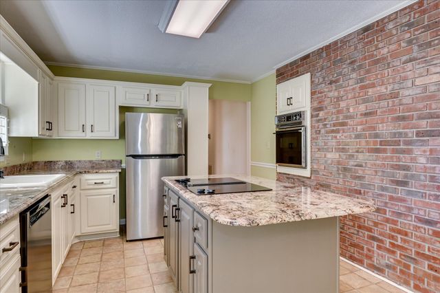 212 Oak Lane, Waynesboro, GA 30830