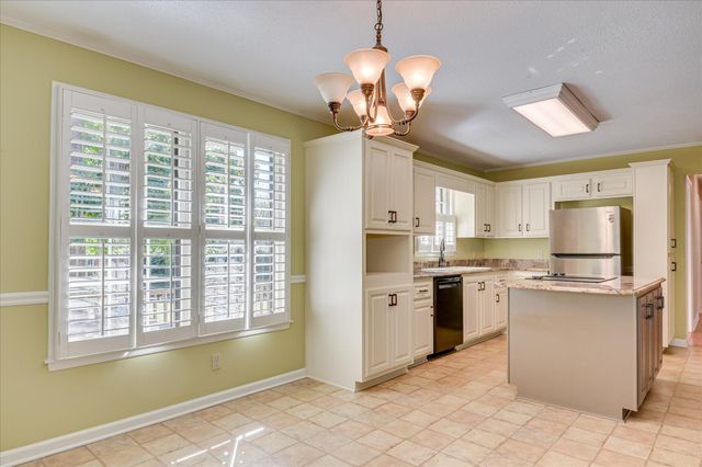 212 Oak Lane, Waynesboro, GA 30830