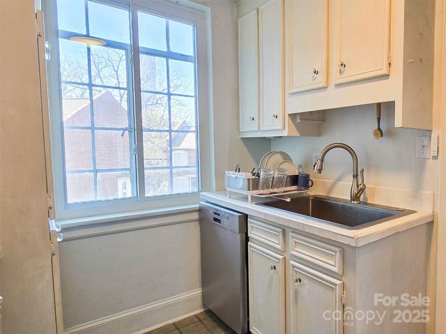 301 W 10th Street 306, Charlotte, NC 28202