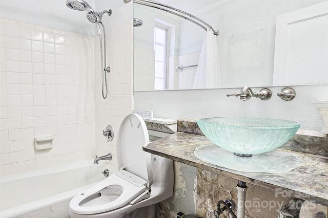 301 W 10th Street 306, Charlotte, NC 28202