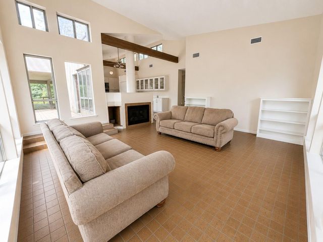 139 Zubicek Road, Cat Spring, TX 78933