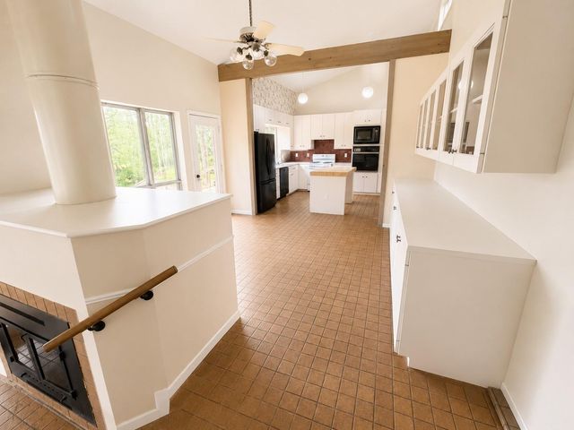 139 Zubicek Road, Cat Spring, TX 78933