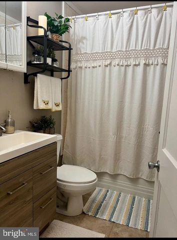 28 JENKINS AVE, Pennsville, NJ 08070