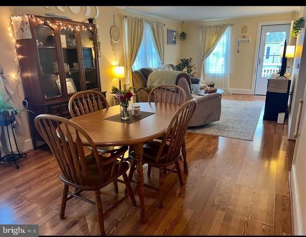 28 JENKINS AVE, Pennsville, NJ 08070