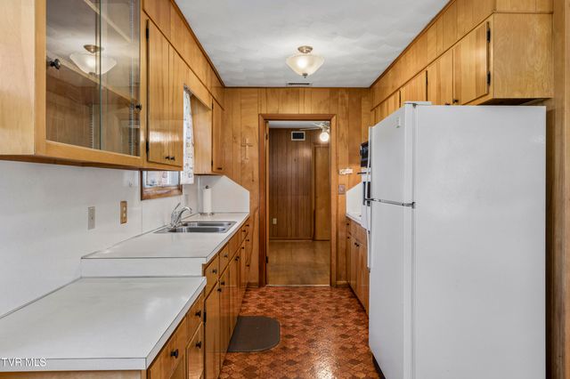 133 Rosefield Drive, Kingsport, TN 37660