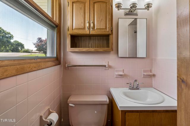 133 Rosefield Drive, Kingsport, TN 37660