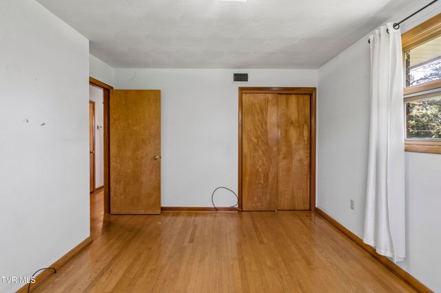 133 Rosefield Drive, Kingsport, TN 37660