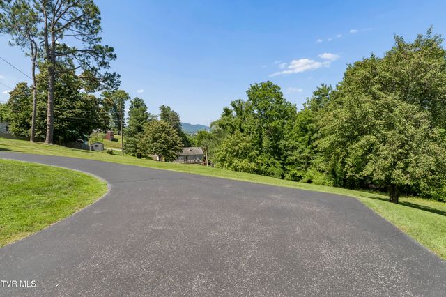 133 Rosefield Drive, Kingsport, TN 37660