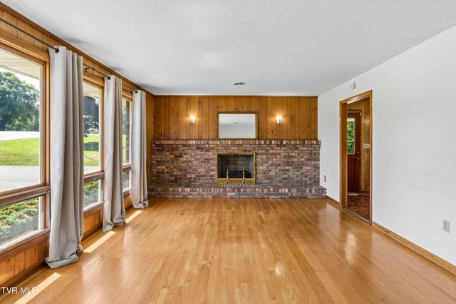 133 Rosefield Drive, Kingsport, TN 37660