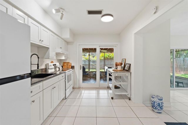 8346 42ND AVENUE N, St Petersburg, FL 33709