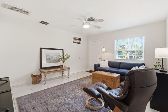 8346 42ND AVENUE N, St Petersburg, FL 33709