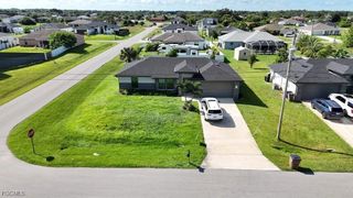 2601 43rd ST SW, Lehigh Acres, FL 33976