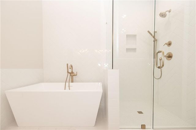 230 Midnight Oak Run 1, Alpharetta, GA 30009