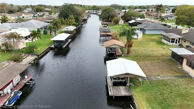 107 Orange Road NE, Lake Placid, FL 33852