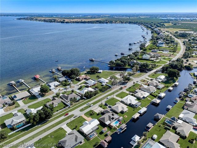 107 Orange Road NE, Lake Placid, FL 33852