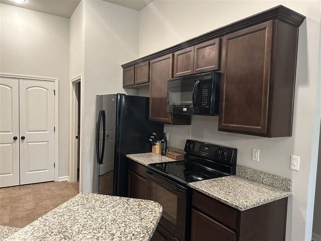 209 Madison Crossing Drive, Sulphur, LA 70665