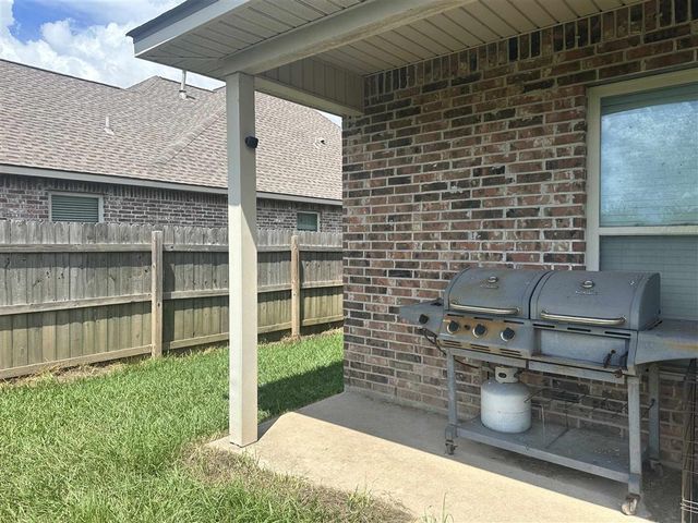 209 Madison Crossing Drive, Sulphur, LA 70665