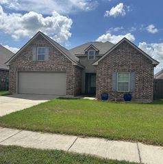 209 Madison Crossing Drive, Sulphur, LA 70665