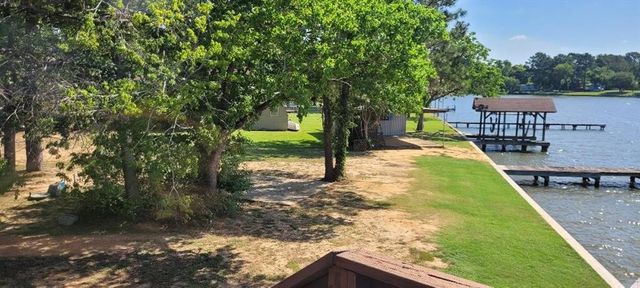 15088 Cozy Cove Lane, Willis, TX 77318