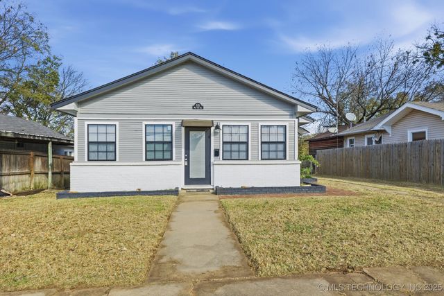515 W 8th Avenue, Bristow, OK 74010