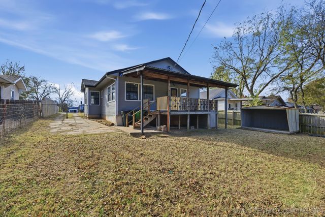 515 W 8th Avenue, Bristow, OK 74010