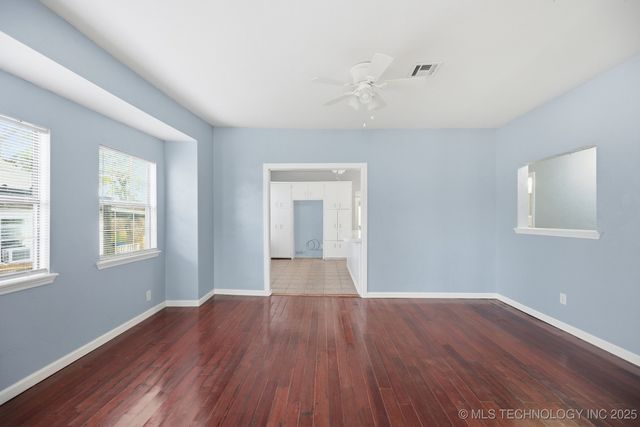 515 W 8th Avenue, Bristow, OK 74010