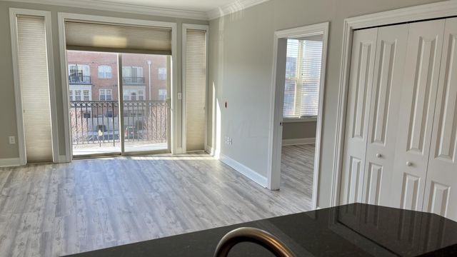 953 Ingleside Avenue, 312, Columbus, OH 43215