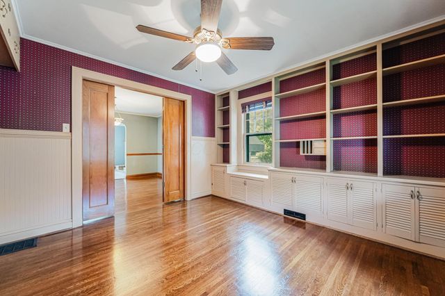 944 S Cassingham Road, Bexley, OH 43209