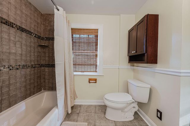 944 S Cassingham Road, Bexley, OH 43209