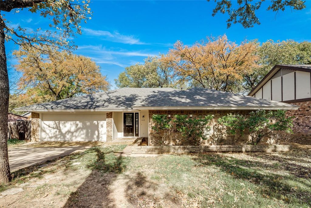 5209 Smokerise Court, Arlington, TX 76016 — photo 2