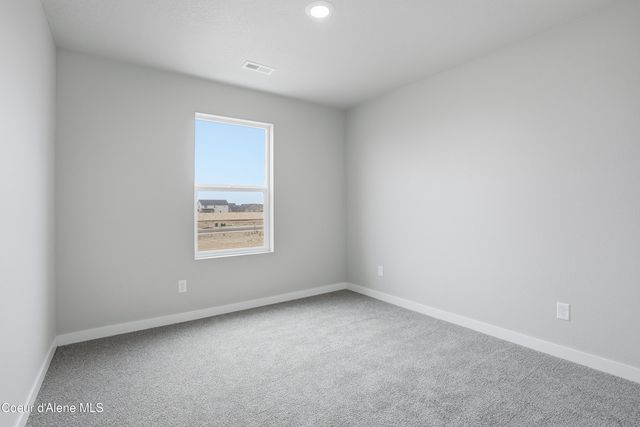 5399 E Aquila Ave, Post Falls, ID 83854