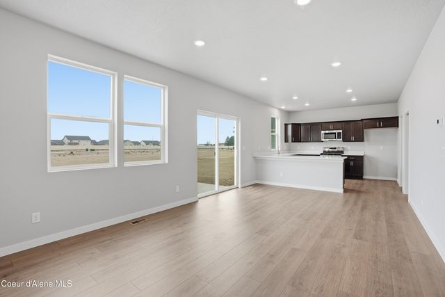 5399 E Aquila Ave, Post Falls, ID 83854