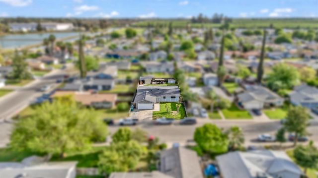 2085 Coronado Ave, Merced, CA 95348