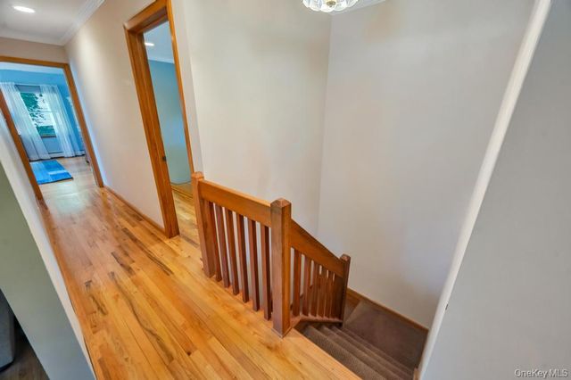 8 Camille Lane, Holbrook, NY 11741