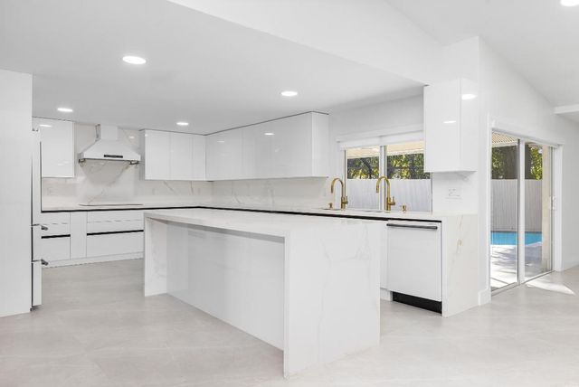 7134 San Sebastian Drive, Boca Raton, FL 33433