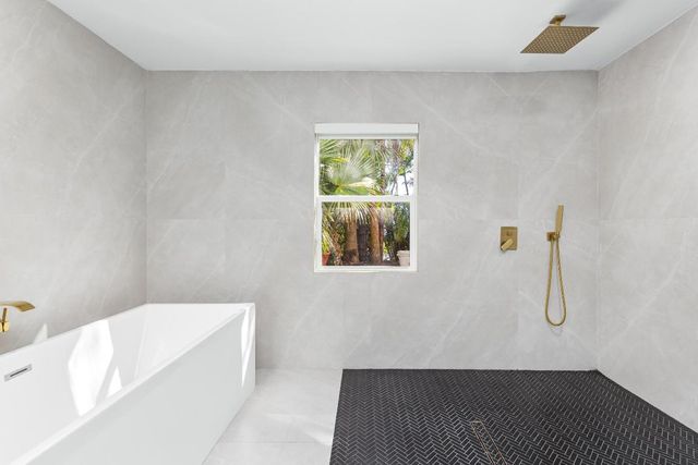 7134 San Sebastian Drive, Boca Raton, FL 33433