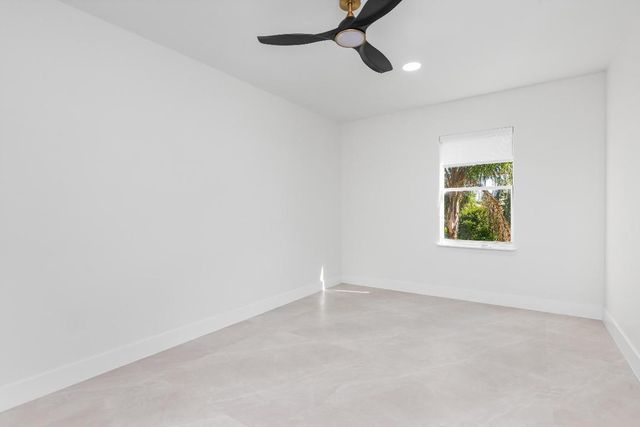 7134 San Sebastian Drive, Boca Raton, FL 33433