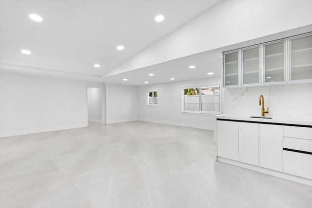 7134 San Sebastian Drive, Boca Raton, FL 33433