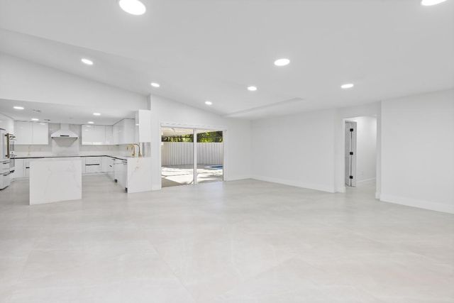 7134 San Sebastian Drive, Boca Raton, FL 33433