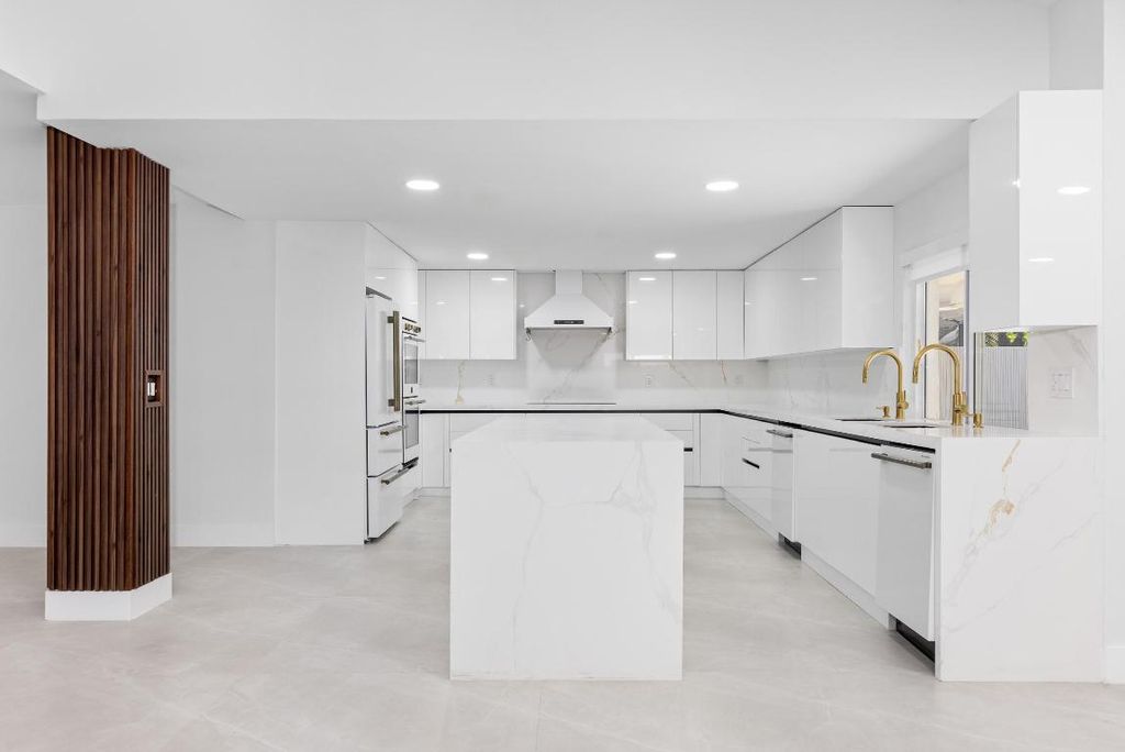 7134 San Sebastian Drive, Boca Raton, FL 33433