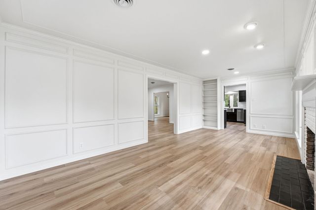 28 Winged Foot Drive, Panorama Village, TX 77304