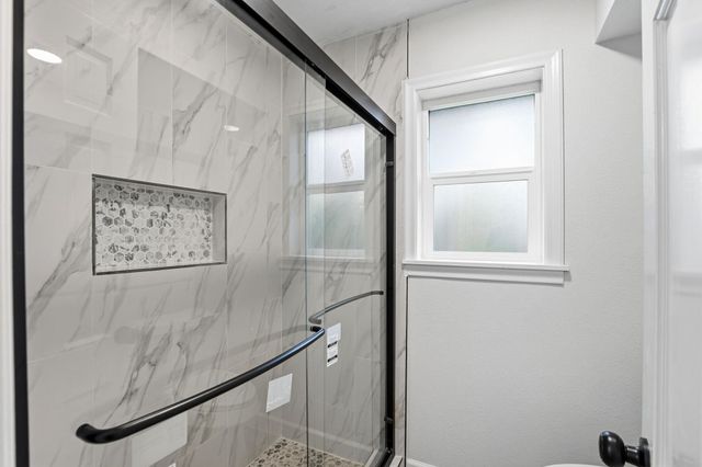 28 Winged Foot Drive, Panorama Village, TX 77304